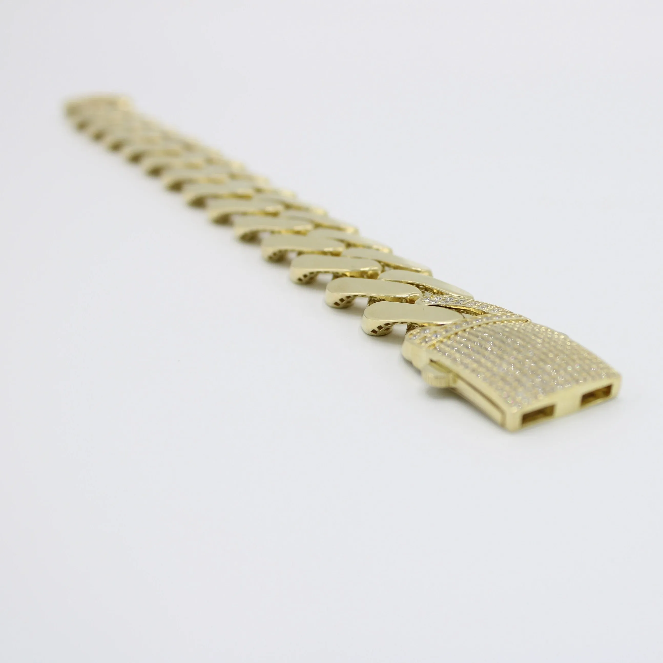 14K Hollow Ittallo Bracelet Cz Lock  \\ 18.5 mm \\