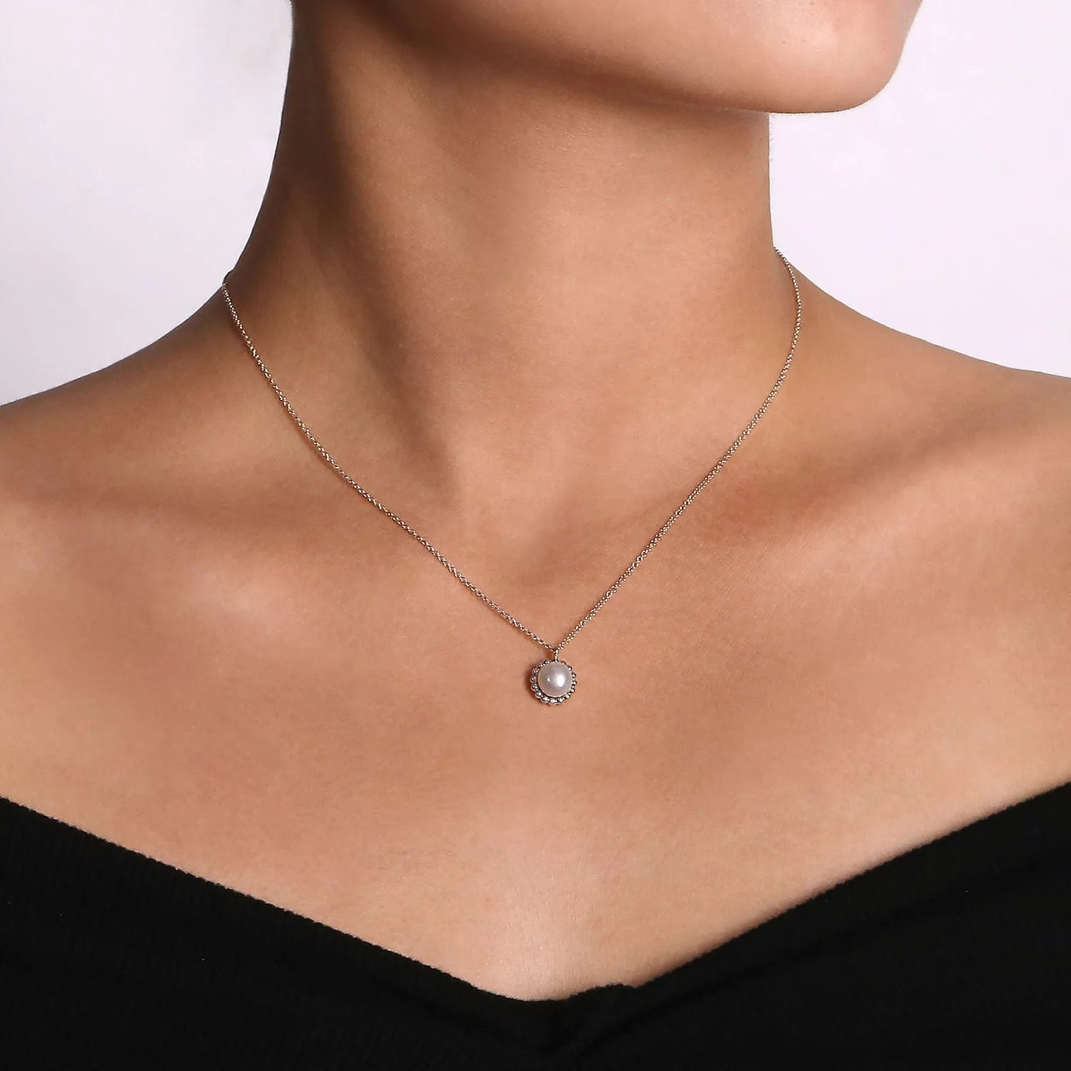 Sterling Silver Fresh Water Pearl Necklace 17.5 inch