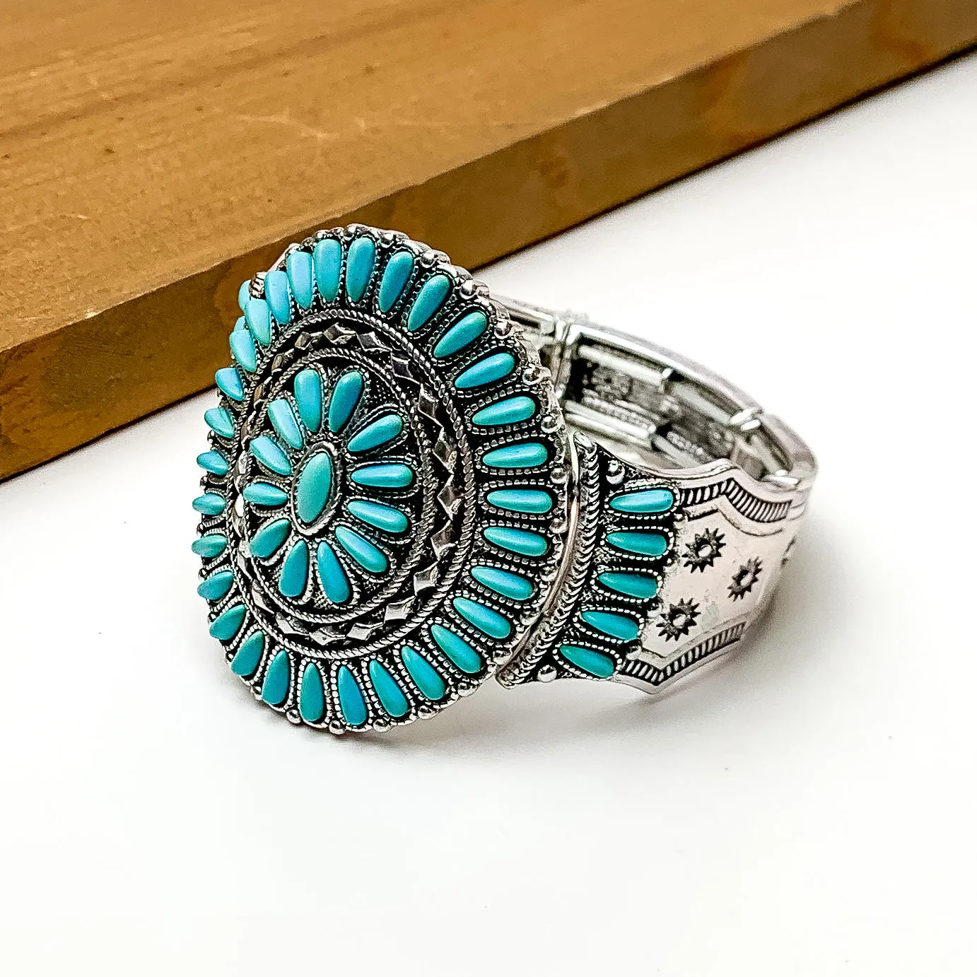 Western Turquoise Blue Stone Bracelet in Silver Tone